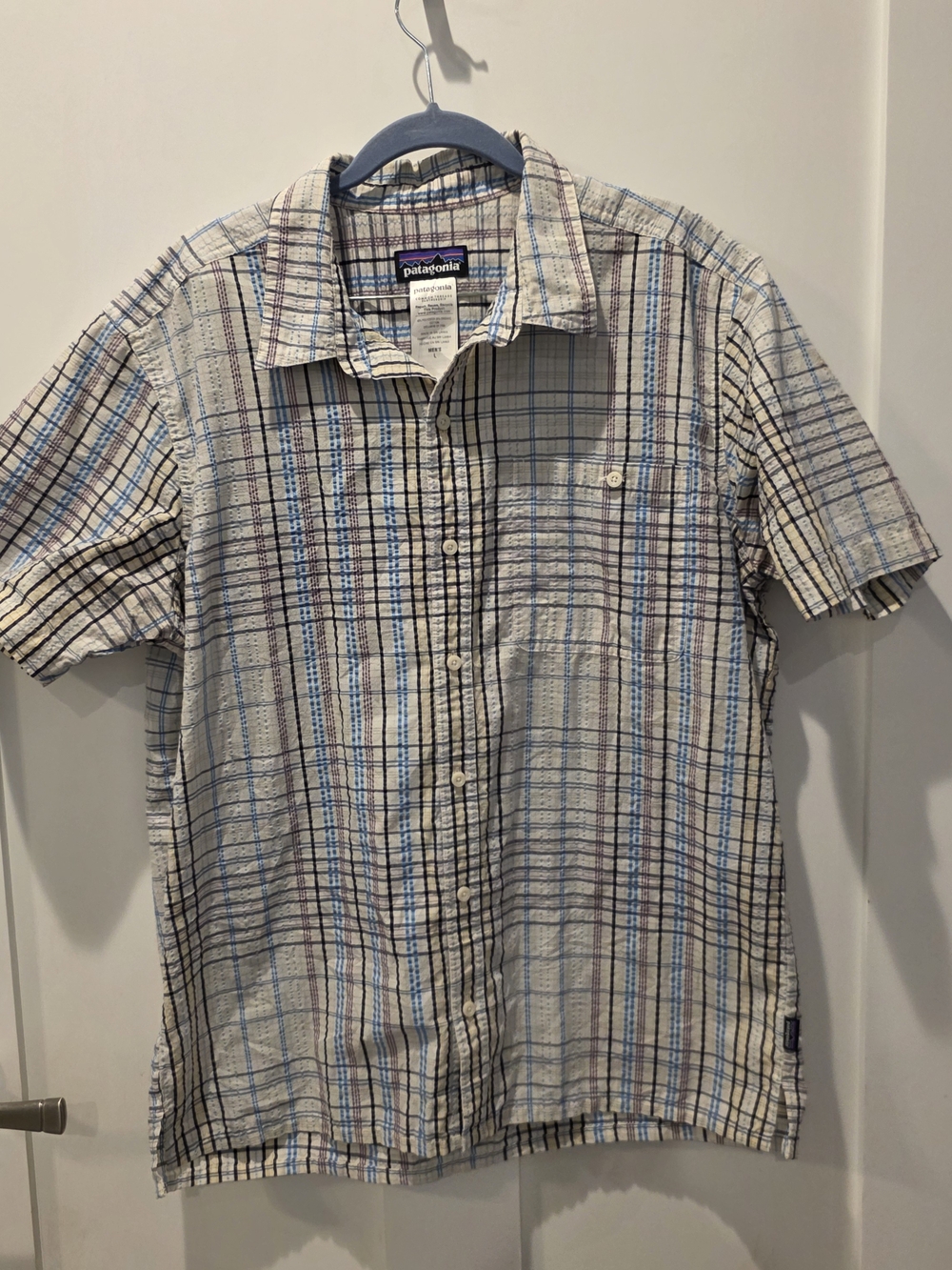 Patagonia Mens Button Down Shirt Short Sleeve Puckerware Plaid White Blue Large